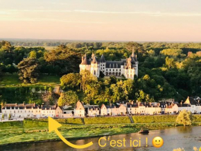 Au pied du Chateau de Chaumont sur Loire